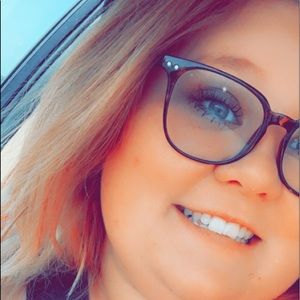 Meet your Posher, Marissa